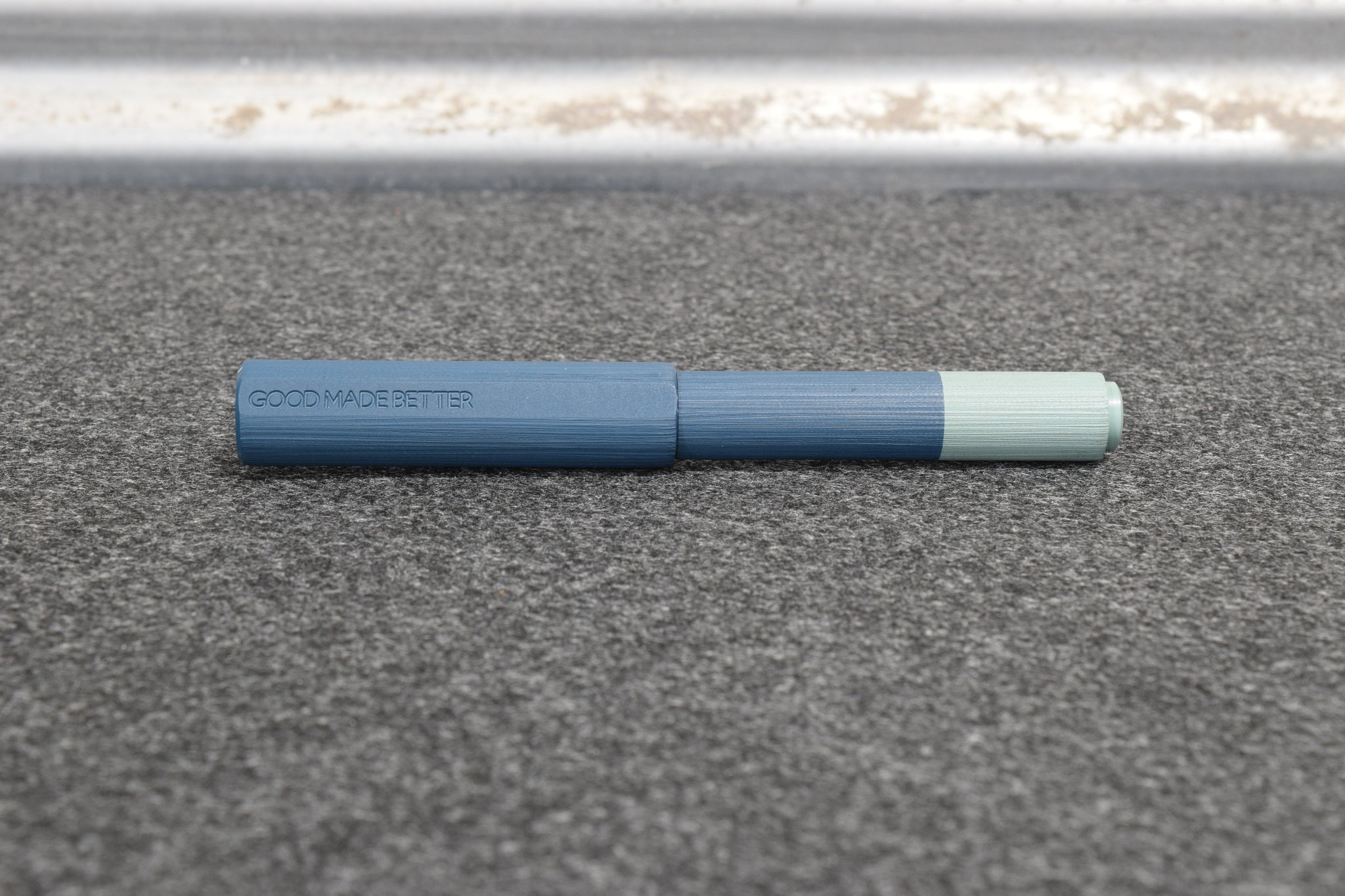Muse Fountain Pen – Blue with Green Tail